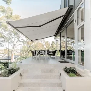 retractable-awnings-inner-1